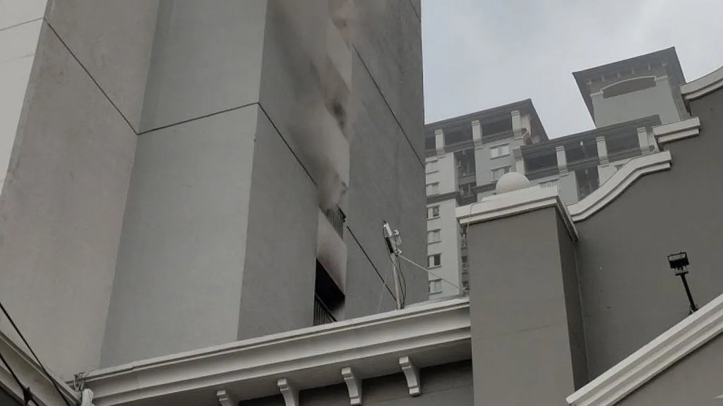 Kebakaran di Apartemen Jakbar Diduga Akibat Korsleting Listrik