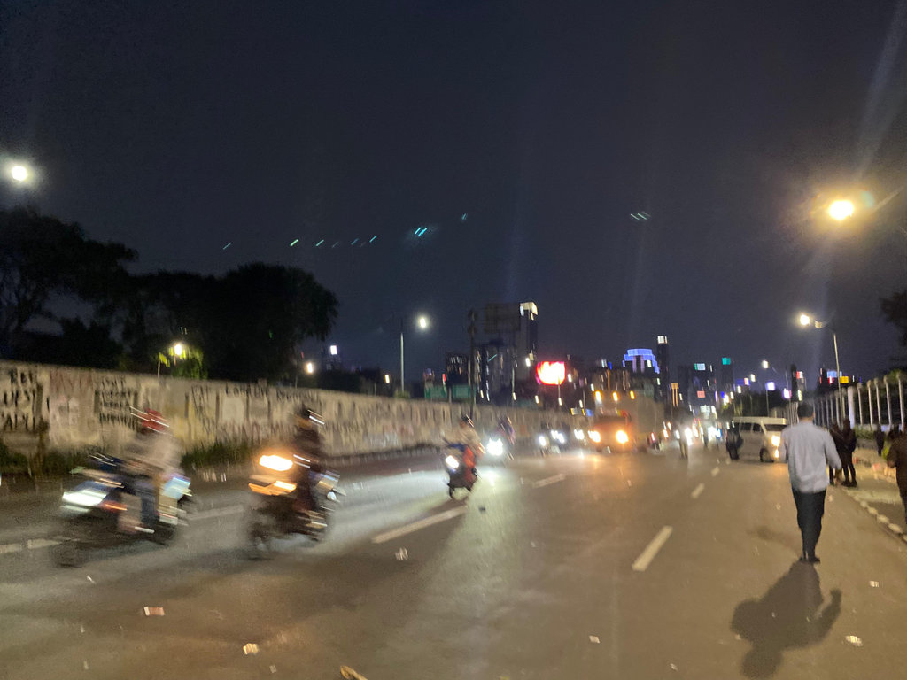 Demo May Day Bubar, Jalan Depan Gedung DPR Kembali Dibuka