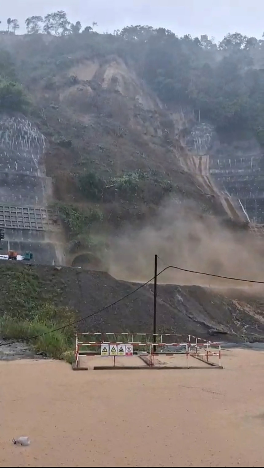 Longsor di Proyek PLTA Upper Cisokan, Satu Bangunan Rusak Berat