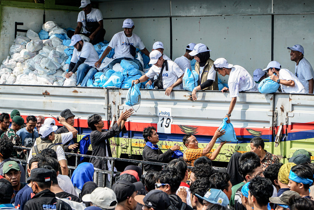 ICW Sorot Transparansi Dana 350 Ribu Paket Bansos May Day 2026