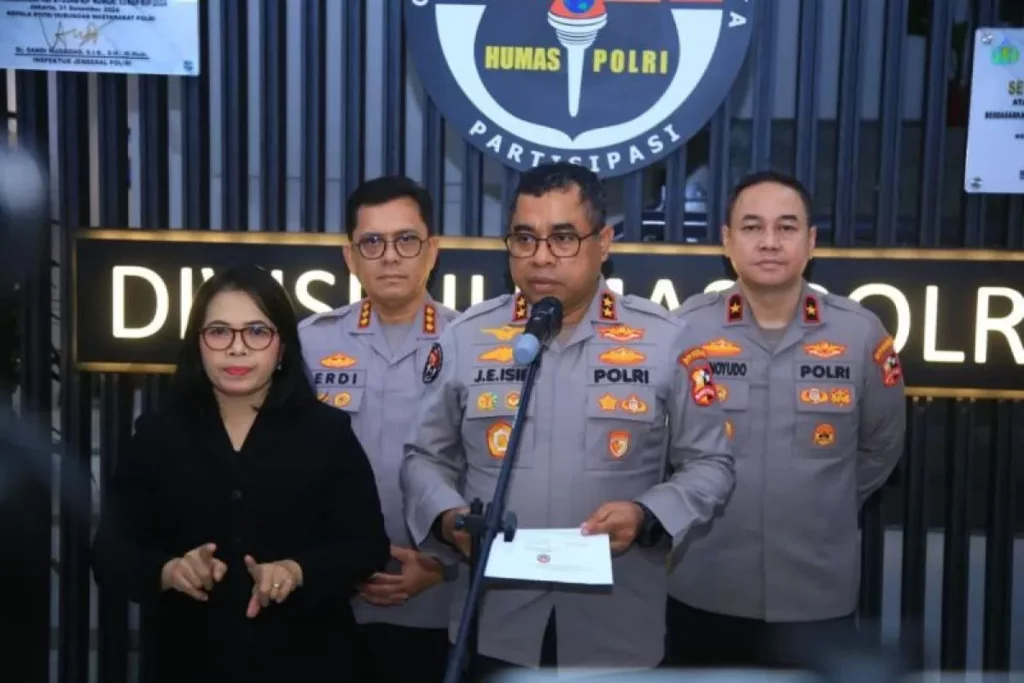 Polri Larang Personel Live Streaming di Medsos saat Bertugas