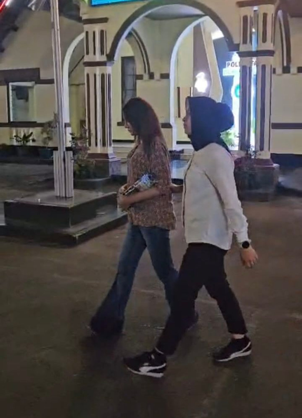 Polisi: Klinik Eks Finalis Puteri Indonesia Beli Obat via Online