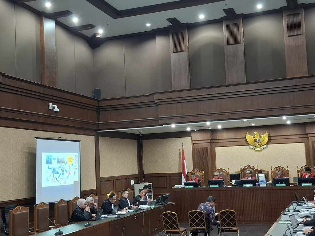 Saksi Ahli Jelaskan Perihal Harga Chromebook Naik saat Pengadaan