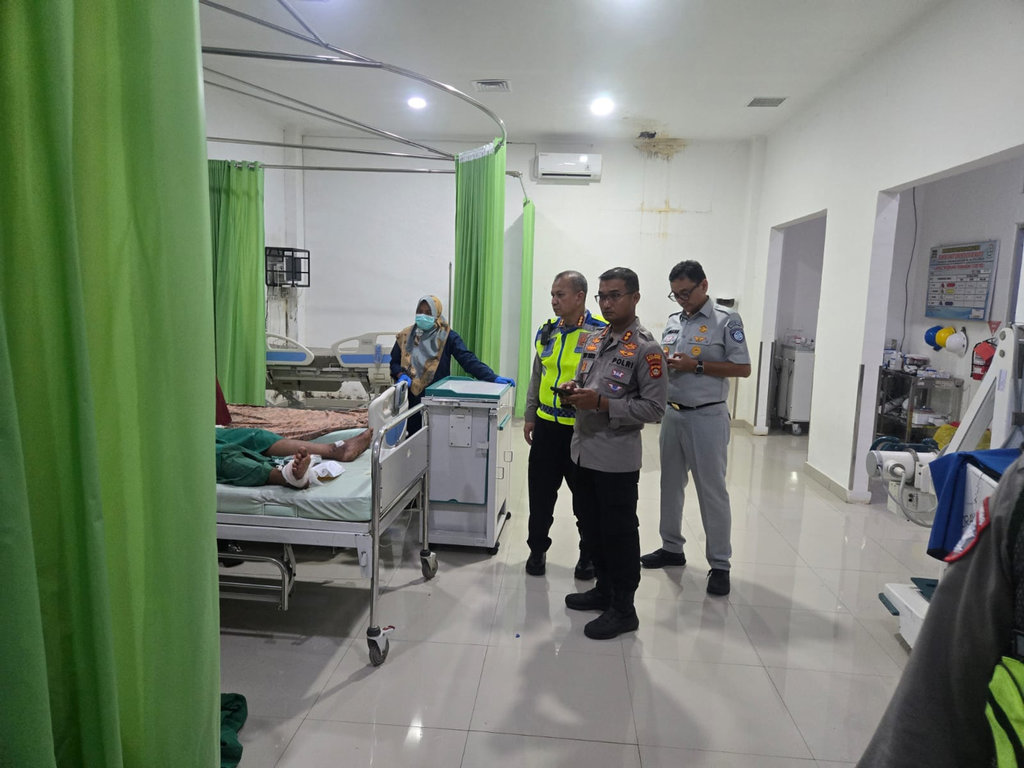 Kisah Korban Kecelakaan Bus ALS Terjebak karena Pintu Macet