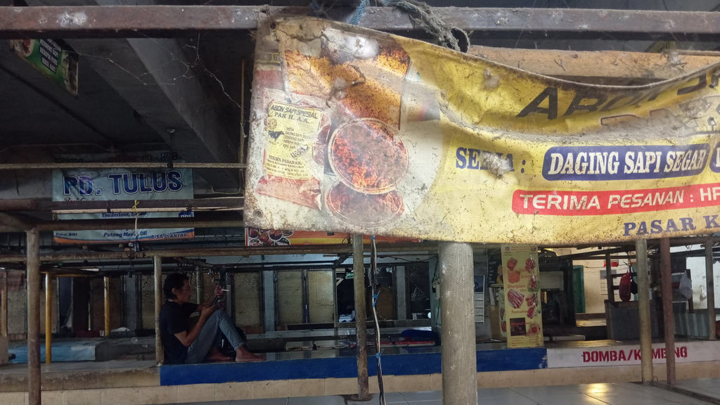 Kios Pedagang Daging Sapi di Pasar Kosambi