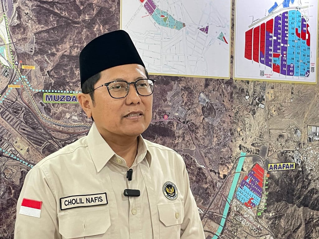 KH Cholil Nafis