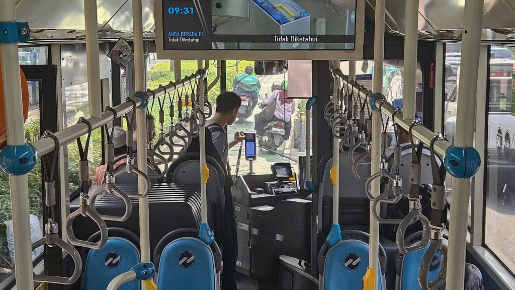 Tarif Transjabodetabek Blok M - Bandara segera naik