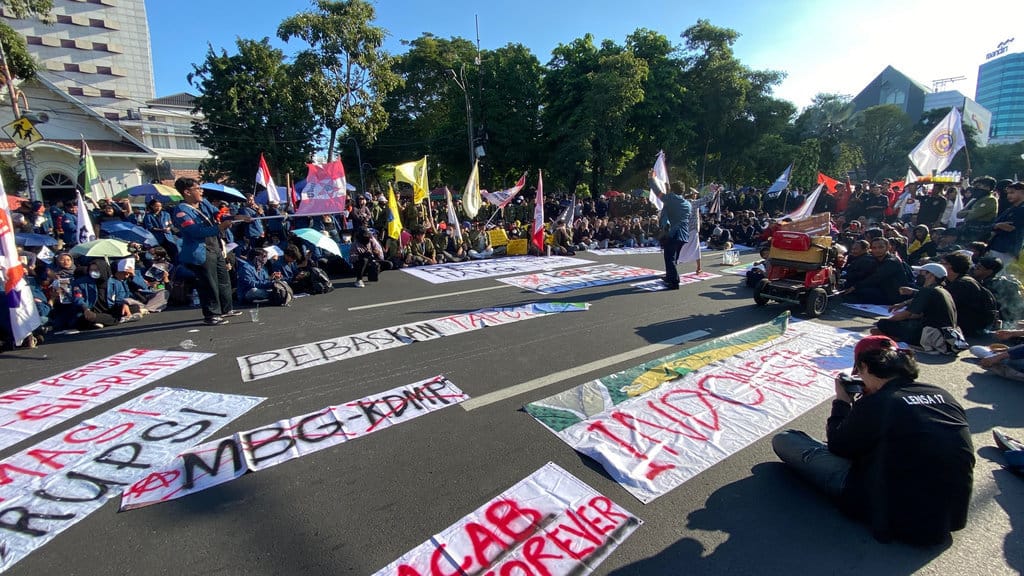 Demo Mahasiswa di Surabaya