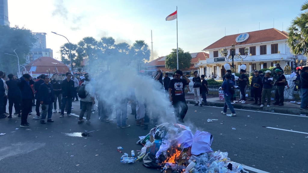 Demo Mahasiswa di Surabaya