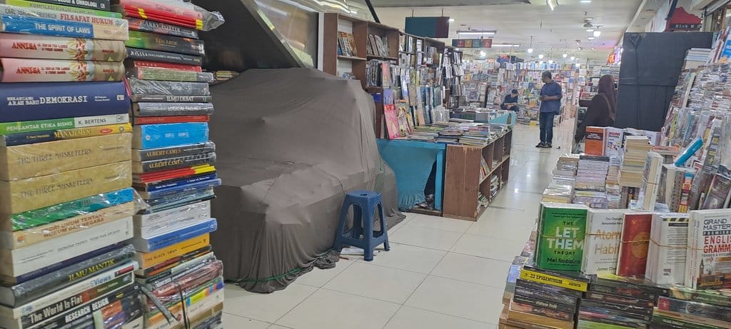 Lapak Buku Rubanah