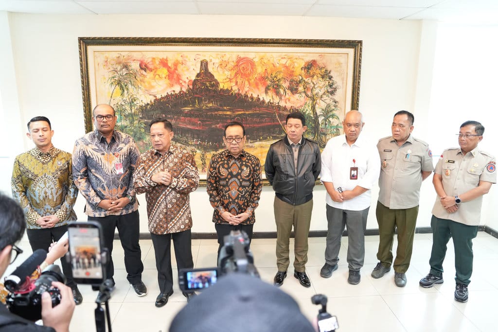 Ragam Indonesia: Huntap Naik, Kritik Diplomasi, Sekolah Sepi, Mahasiswi Ditemukan, Siaran Timnas