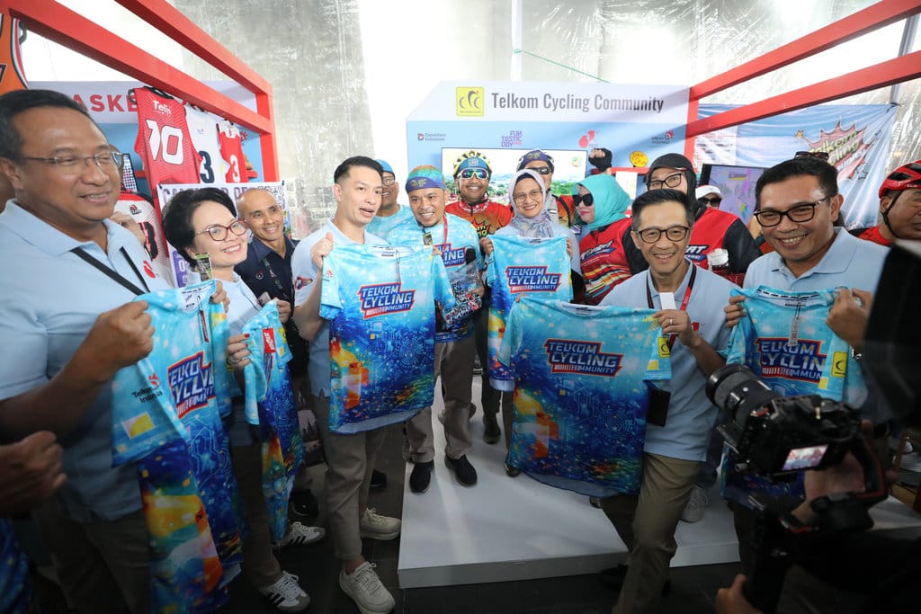 Ragam Berita: Telkom, Sekolah Rakyat, MK, TPA, AFF