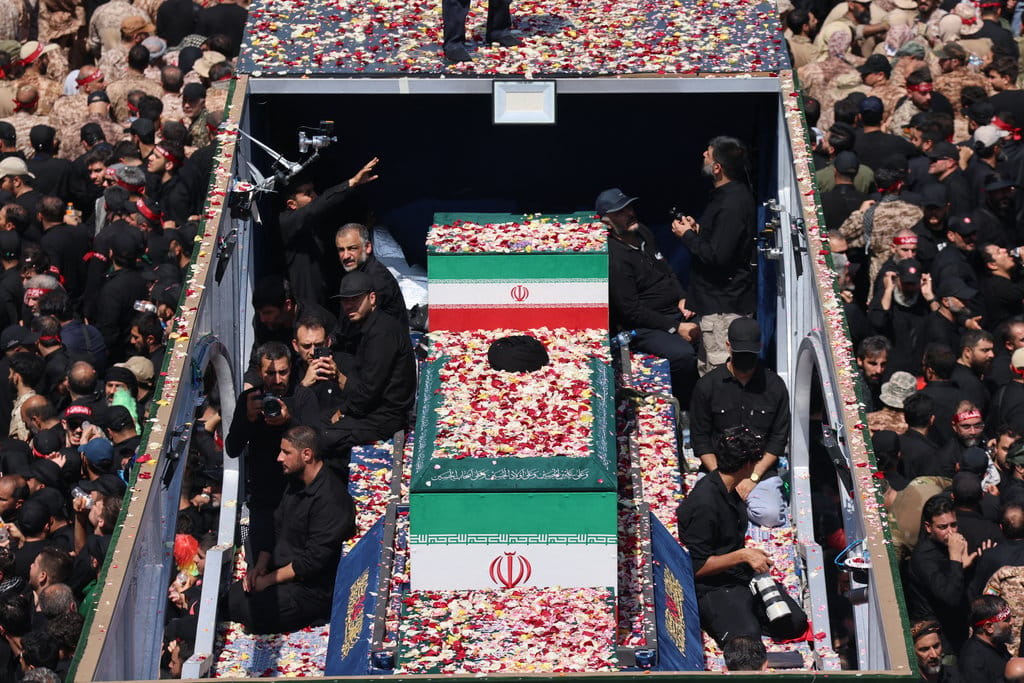 Ini Daftar Negara dan Pejabat yang Hadiri Pemakaman Ali Khamenei