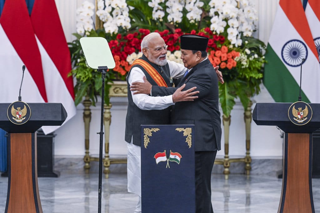 Ragam Headline Hari Ini: Kerja Sama India-Indonesia hingga Piala Dunia