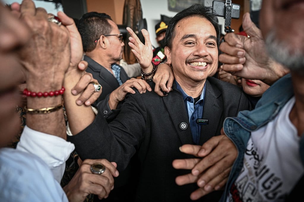 Update Terkini: Roy Suryo, Vaksin, Dokter Unsrat, Prabowo, Timnas