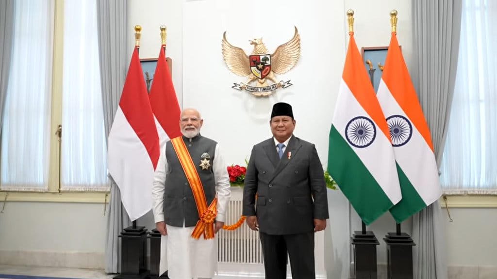 Berita Hari Ini: RI-India, Roy Suryo, Hutan Karbon, BGN, MPLS