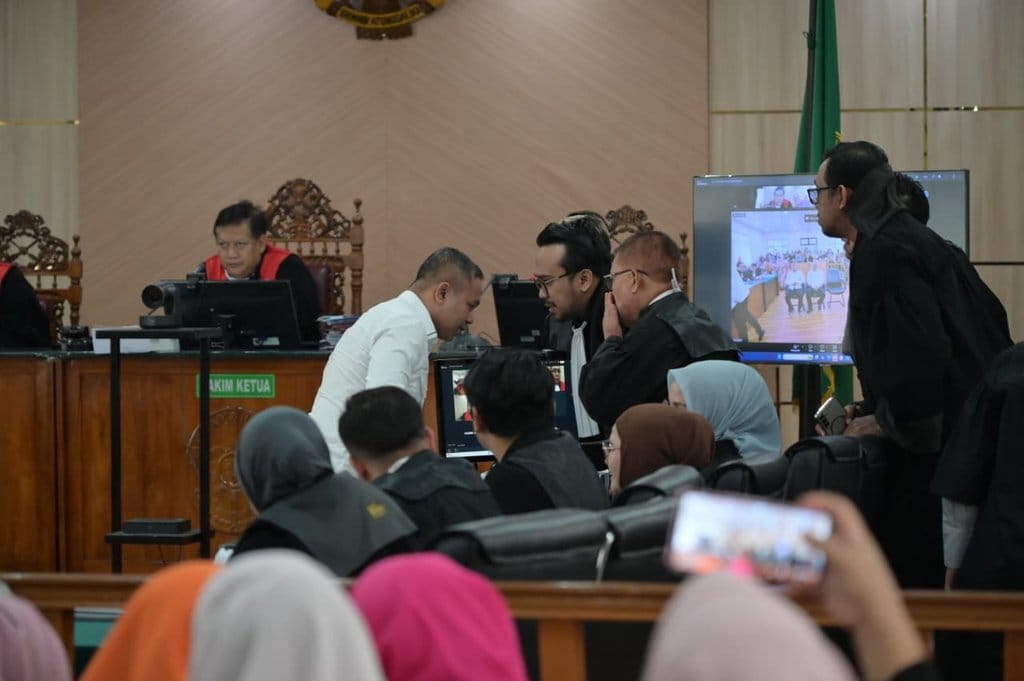 Gubernur Riau Abdul Wahid Dituntut 8,5 Tahun Penjara