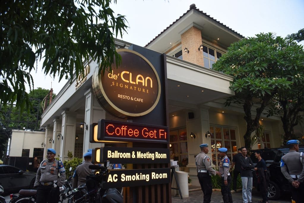 Kortas Tipikor Polri geledah kafe di Cipete 
