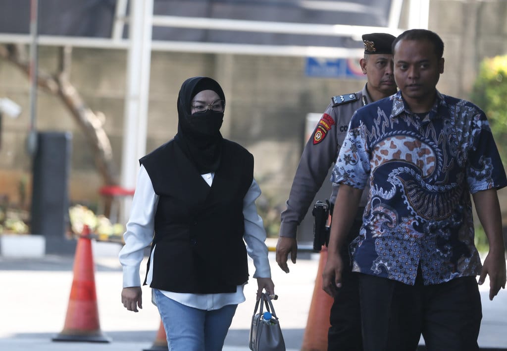 KPK Tetapkan Bupati dan Dua Pejabat Sukoharjo Tersangka Pemerasan