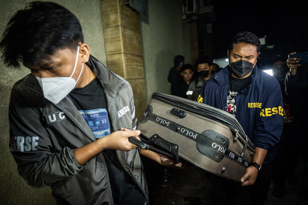 Kilas Berita: Emas 74 Kg hingga Pemakaman Kenegaraan