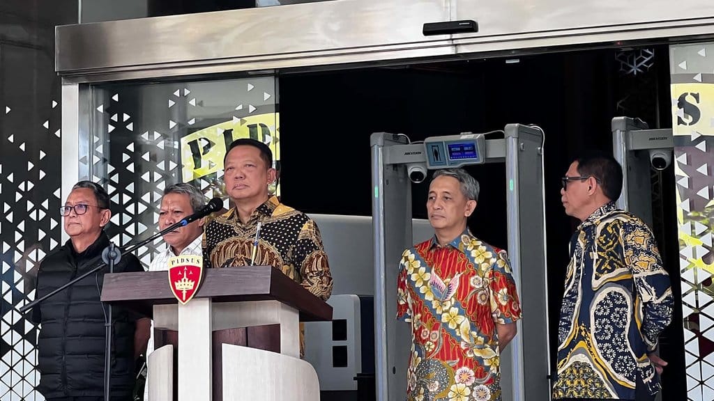 Dari Emas 74 Kg hingga Pesan Lucu MPLS: Lima Wajah Indonesia