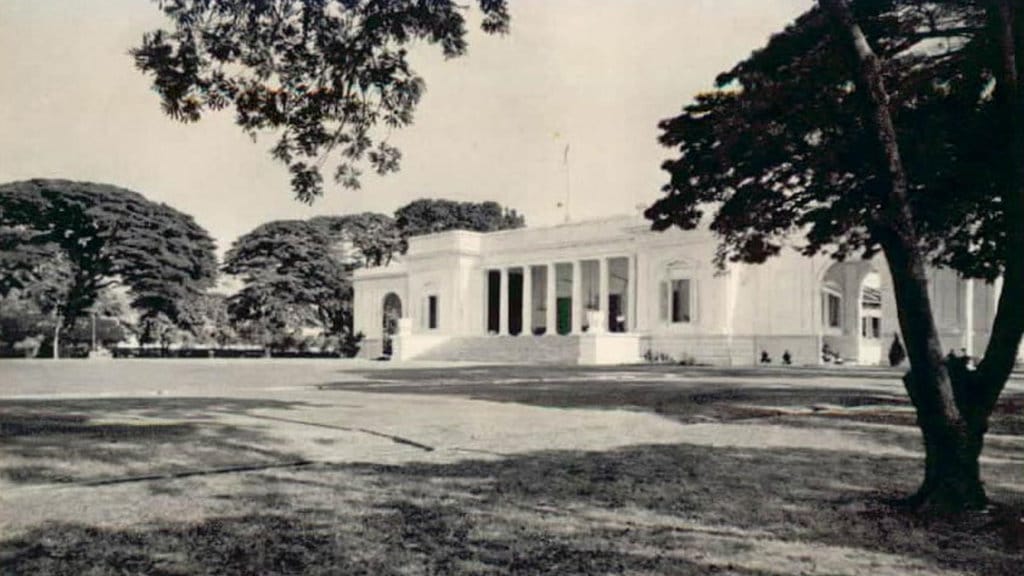 Istana Merdeka tempo dulu