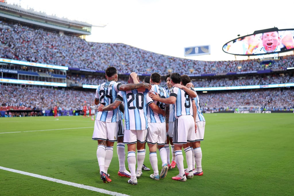 Argentina Kalahkan Swiss 3-1, Messi Gemilang Bawa Tim ke Semifinal