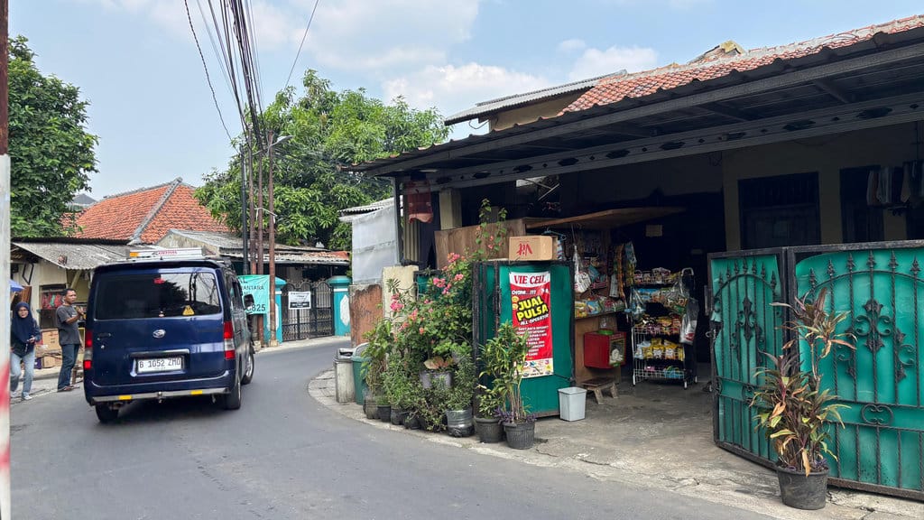 Jalan Teratai Raya dan Jalan Nangka