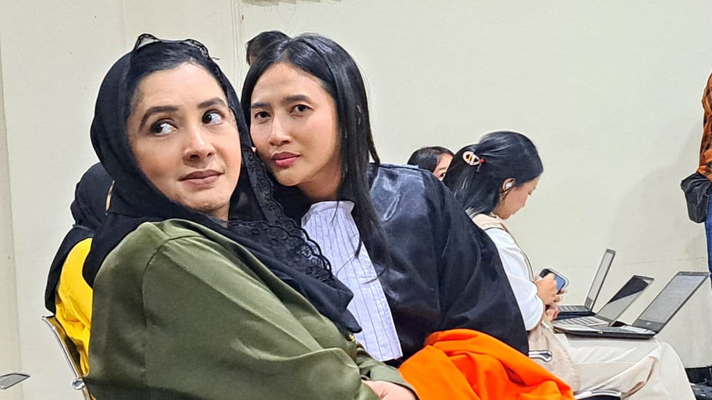 Sidang Perdana Fadia Arafiq