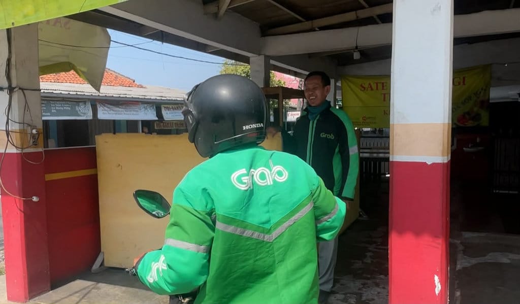 Pengemudi Grab