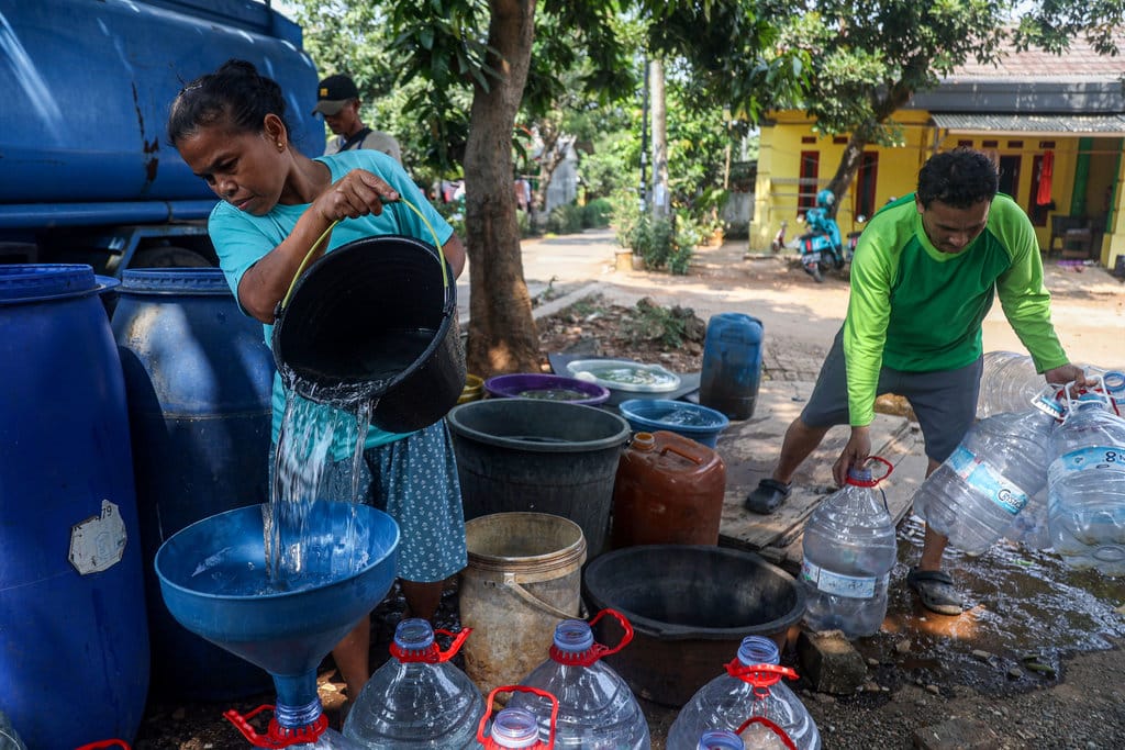 Distribusi air bersih di Kabupaten Bekasi