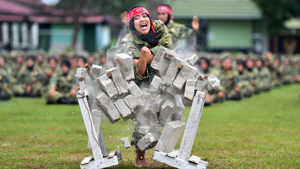 Penutupan latihan bela negara dan manajerial SPPI di Balikpapan