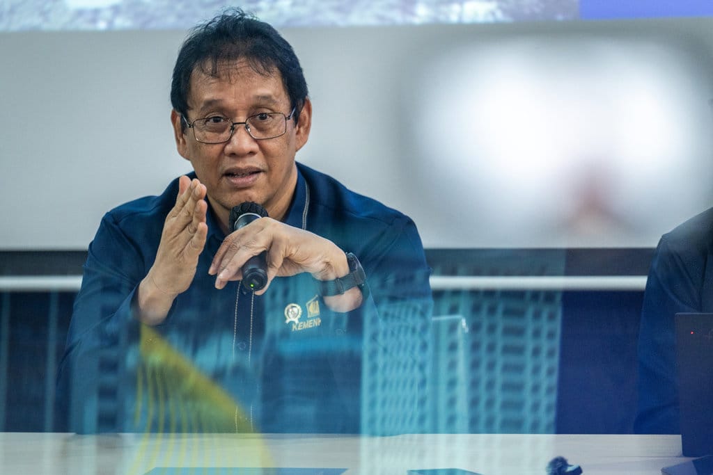Verifikasi Klaim Nonintervensi Kemenkeu dalam Kasus Toba Pulp
