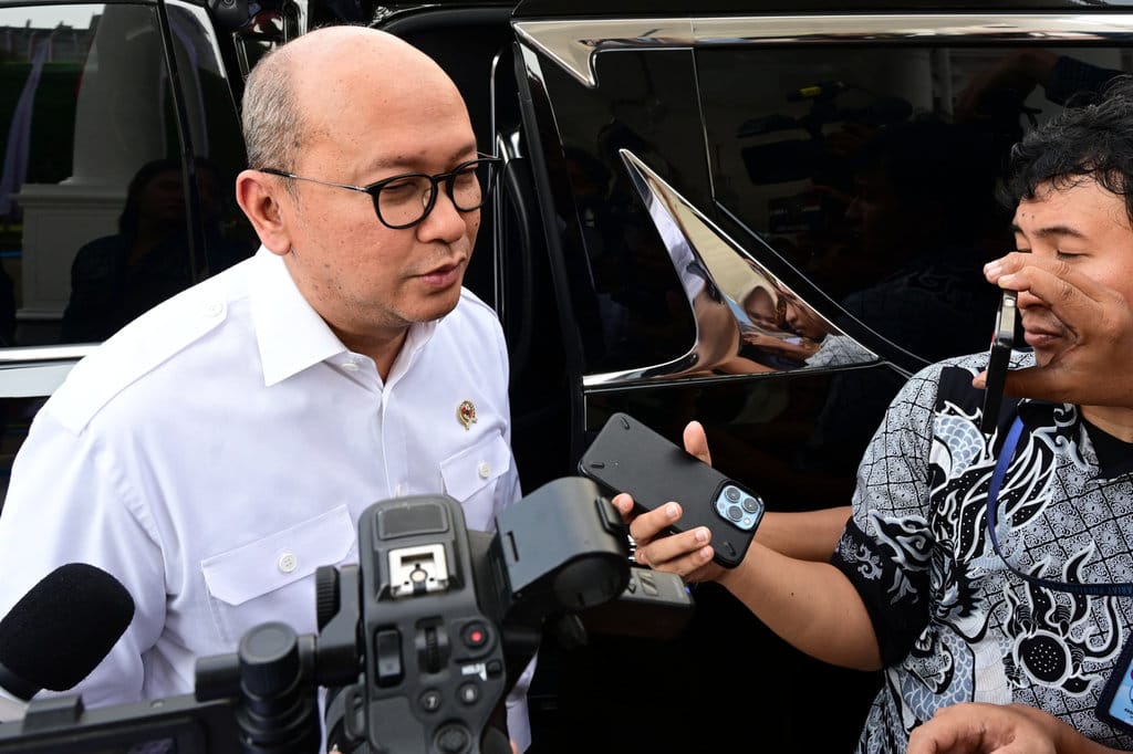Suahasil Ditugasi Rampungkan Beban Finansial Whoosh