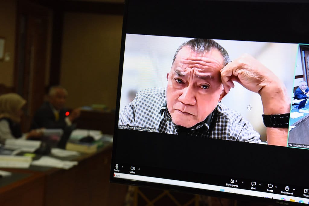 Praperadilan Kandas, Lodewyk Pusung Tetap Tersangka Korupsi MBG