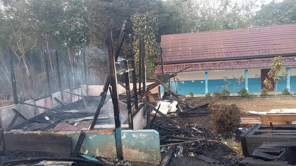 SD Terbakar Karhutla