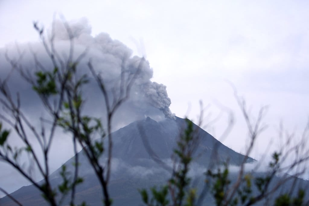 Aktivitas Gunung Sinabung masih di level siaga