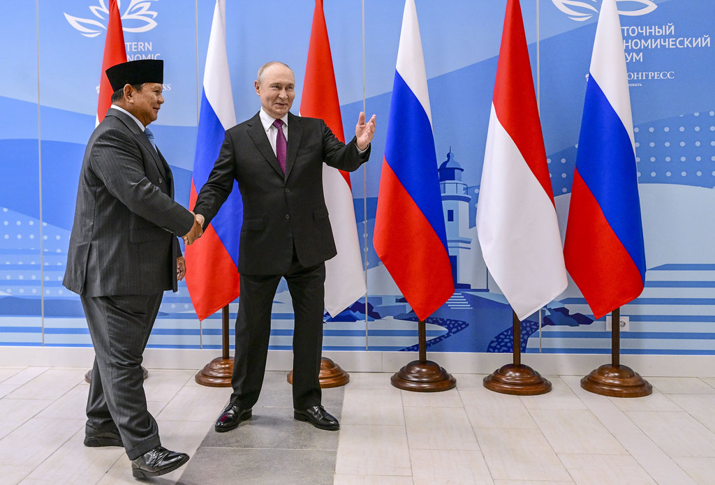 Hibah Kapal 102 Meter Putin Demi Perikanan RI