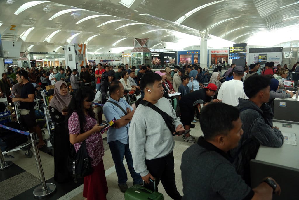 Penerbangan Medan-Jakarta ditutup sementara