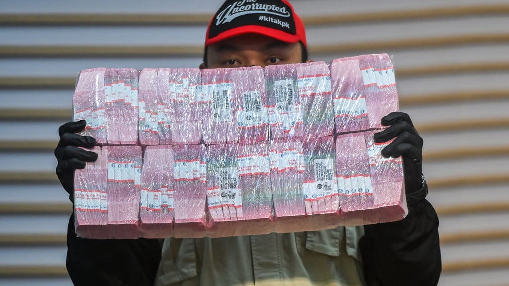KPK sita barang bukti kasus dugaan korupsi HGB Summarecon