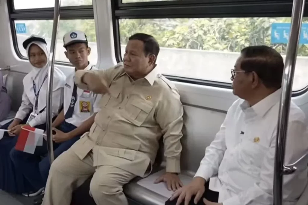 Pramono Dipuji Prabowo Saat Peresmian LRT Jakarta