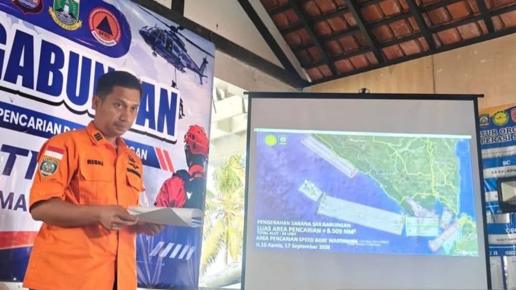 Kepala Seksi Operasi Kantor SAR Banten Rizky Dwianto