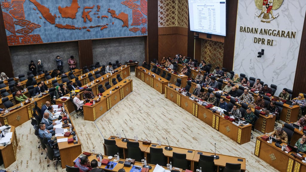 Raker Banggar DPR dengan Menkeu dan Menteri PPN