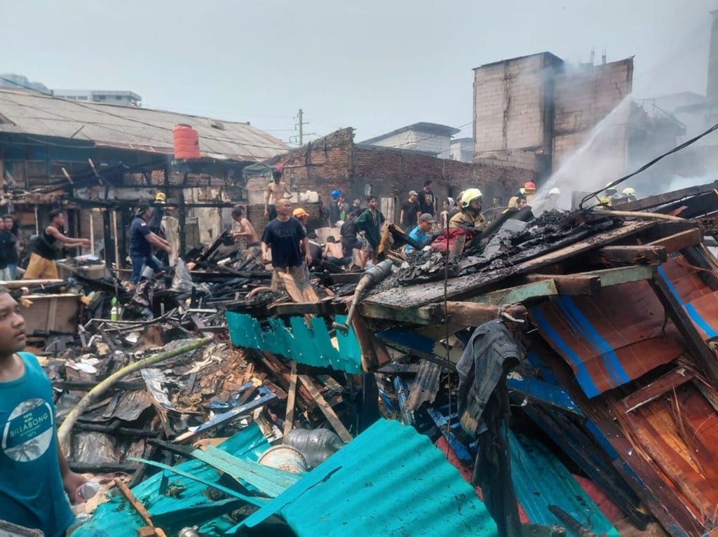 Kebakaran di Kampung Muka Ancol