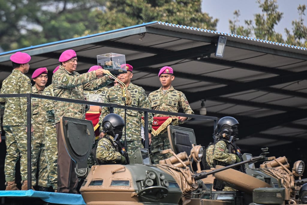 Verifikasi Spesifikasi AAV-M35 dan Perbandingannya dengan BTR-50