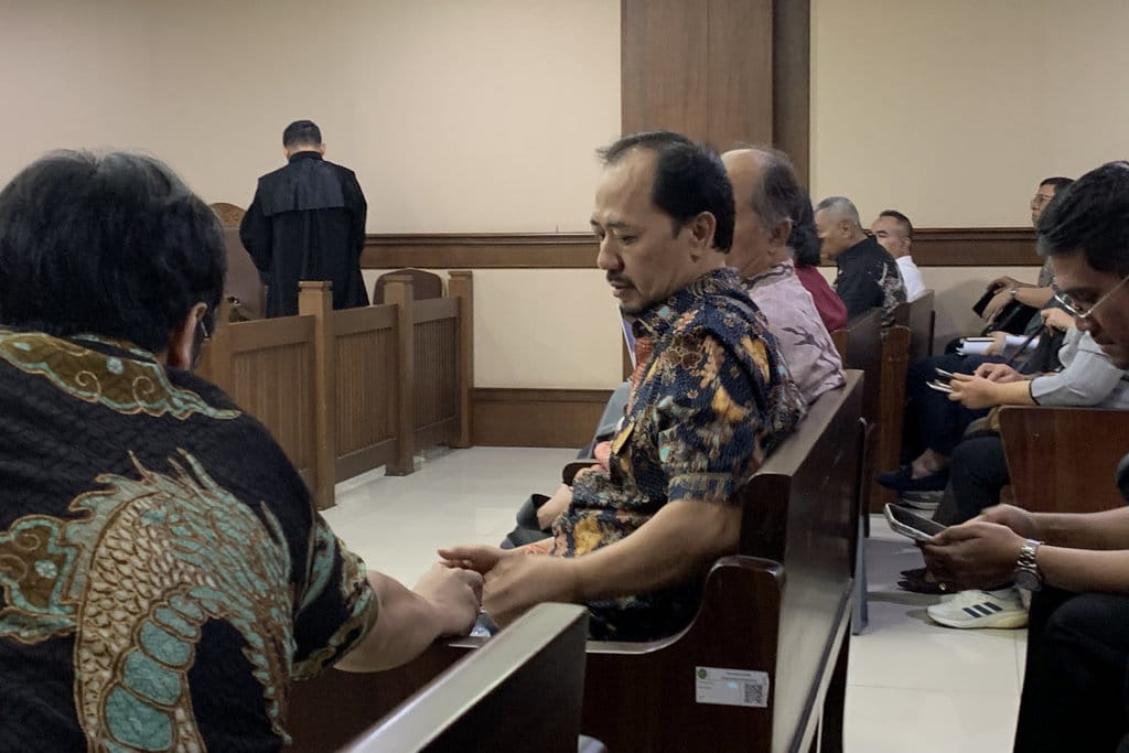 Demi Hukum, Menantu Zarof Ricar Konversi Dolar Demi Jasa Advokat