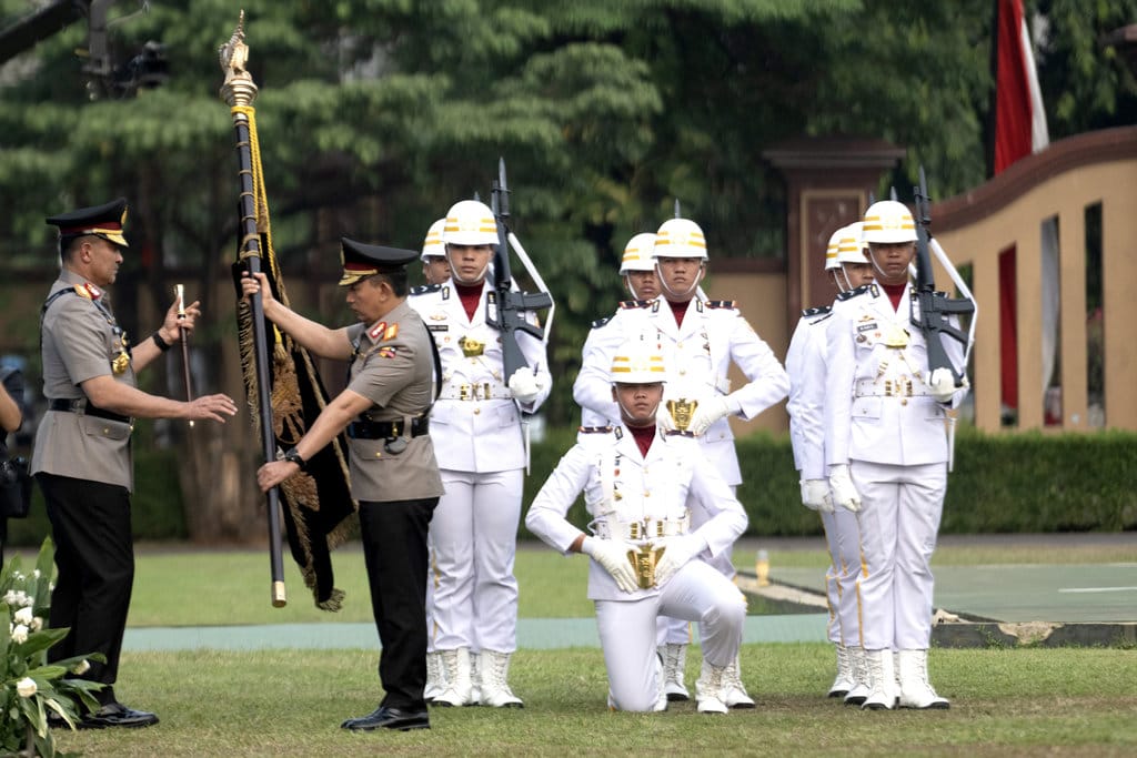 Pembaruan Kepemimpinan Polri Melalui Mutasi Kapolda