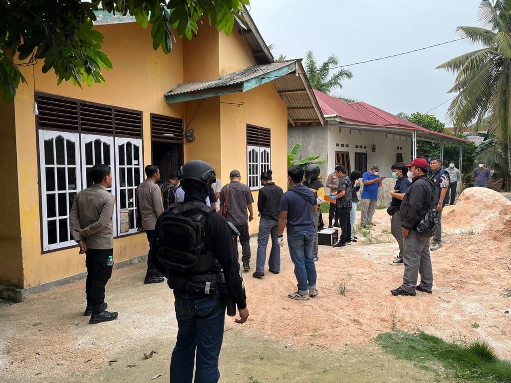 Penangkapan 12 Terduga Teroris oleh Densus 88 Situssa Brimob