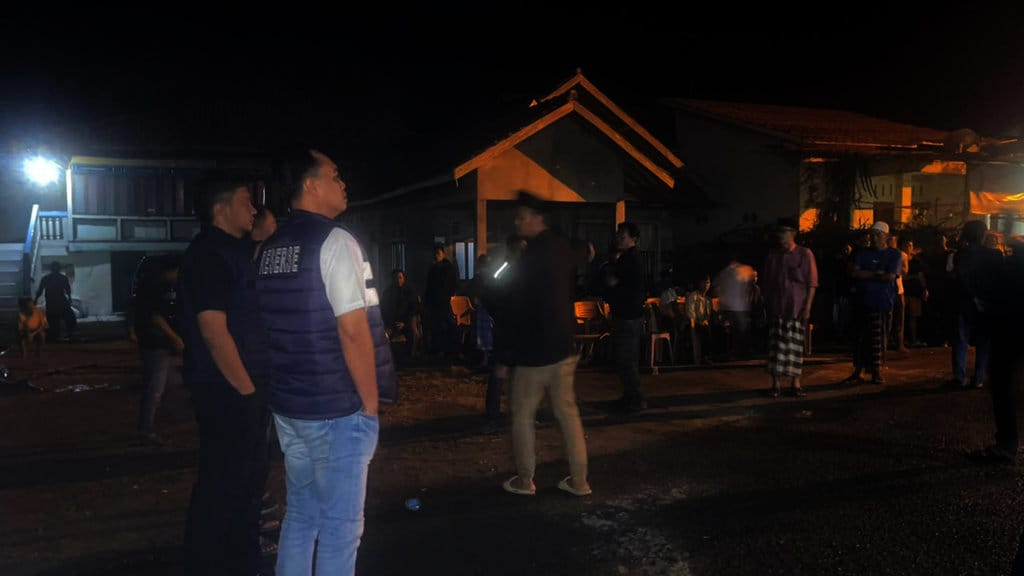 bentrokan warga di Tanjung Lubuk