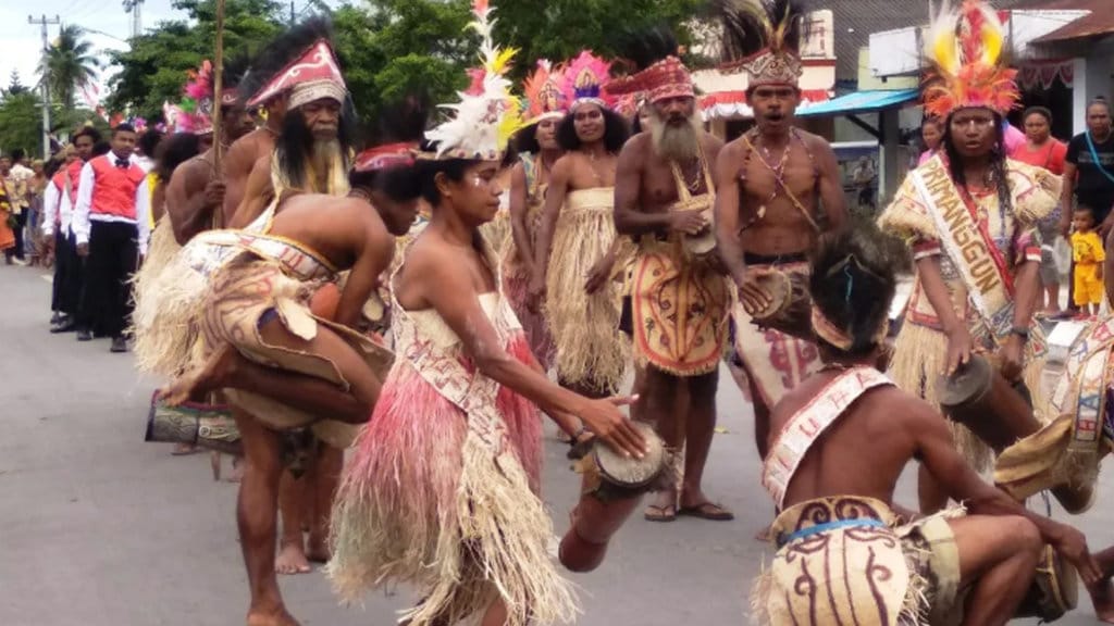 TARI WOR BIAK